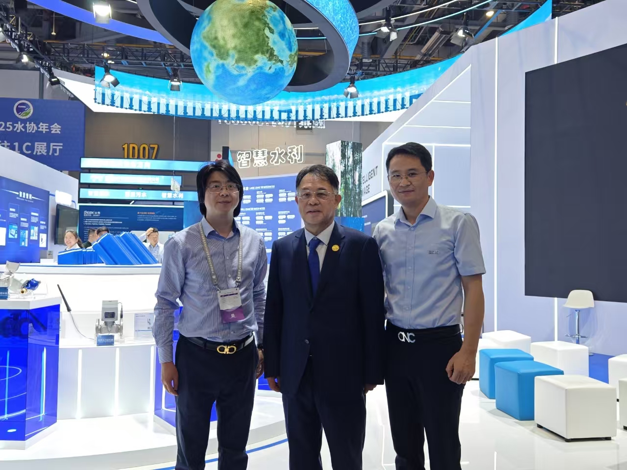 e8fc9d61dfd4fa4f96b72c58eaeab4e e8fc9d61dfd4fa4f96b72c58eaeab4e